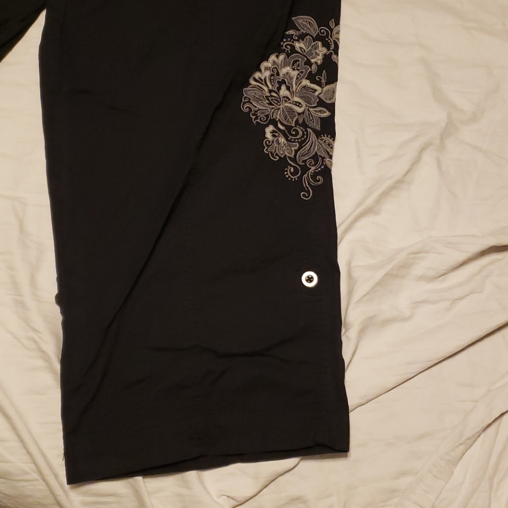 Capris - Picture 2 of 5